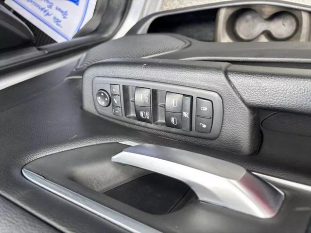 2019 Ram 1500 Big Horn/Lone Star Crew Cab 4x4 57 Box