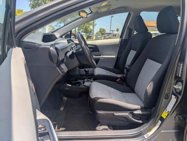 2013 Toyota Prius c One
