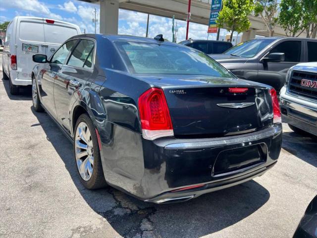 2017 Chrysler 300 300C