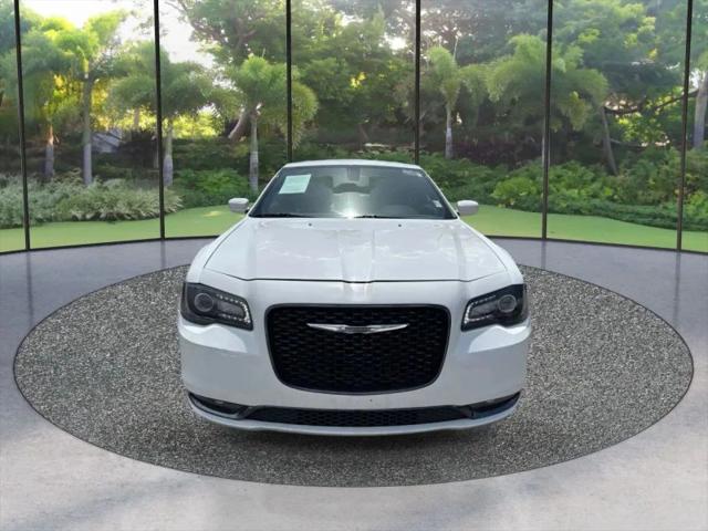 2016 Chrysler 300 300S