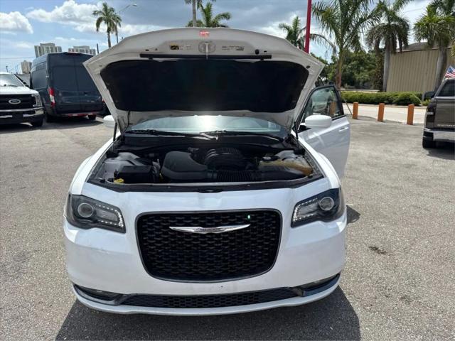 2016 Chrysler 300 300S