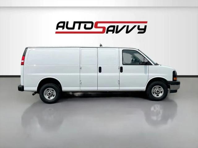 2023 GMC Savana Cargo RWD 3500 Extended Wheelbase Work Van