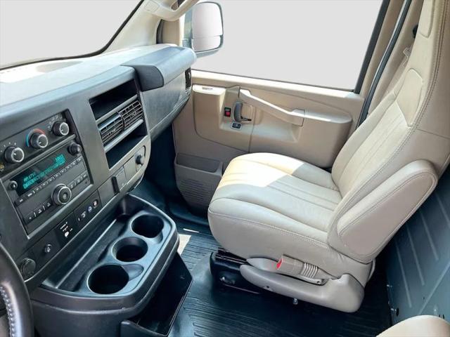 2023 GMC Savana Cargo RWD 3500 Extended Wheelbase Work Van