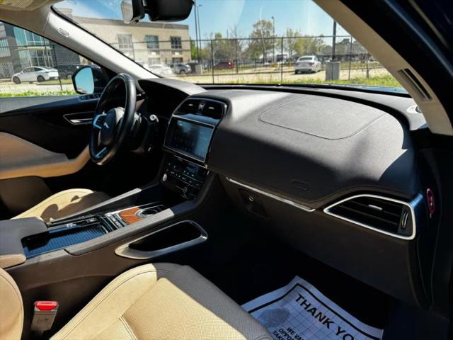2019 Jaguar F-PACE 25t Prestige