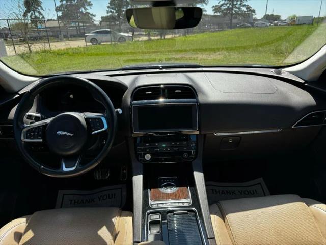 2019 Jaguar F-PACE 25t Prestige