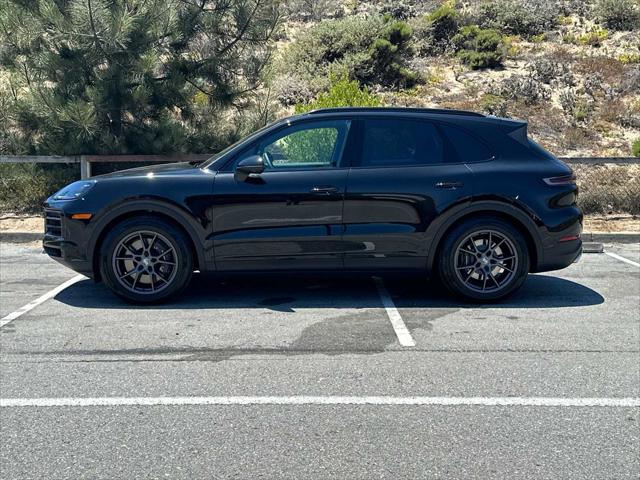 2025 Porsche Cayenne AWD