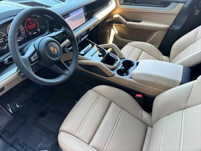 2025 Porsche Cayenne AWD