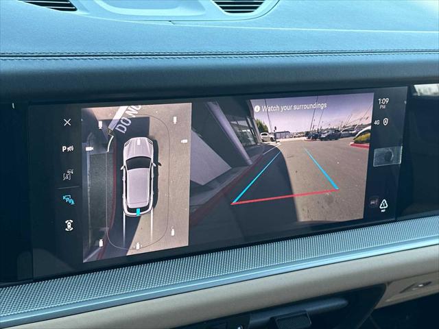 2025 Porsche Cayenne AWD