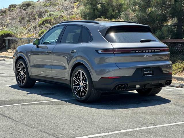 2025 Porsche Cayenne AWD