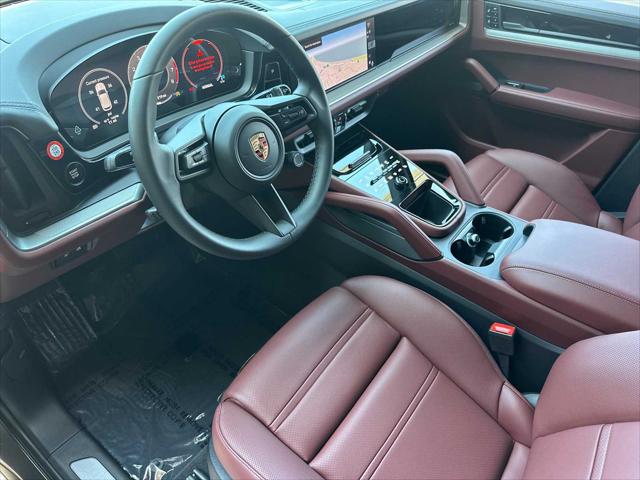 2025 Porsche Cayenne AWD