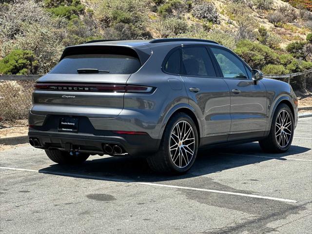 2025 Porsche Cayenne AWD