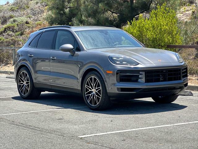 2025 Porsche Cayenne AWD