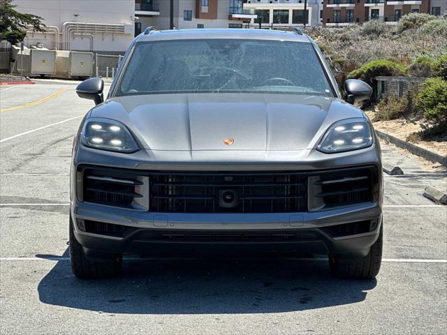 2025 Porsche Cayenne AWD