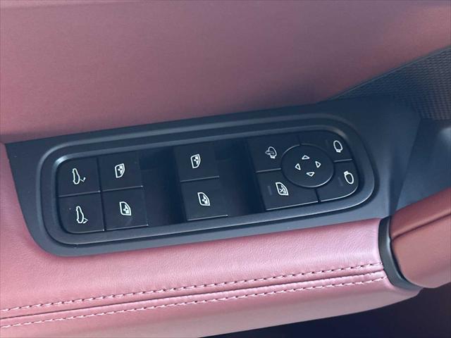 2025 Porsche Cayenne AWD