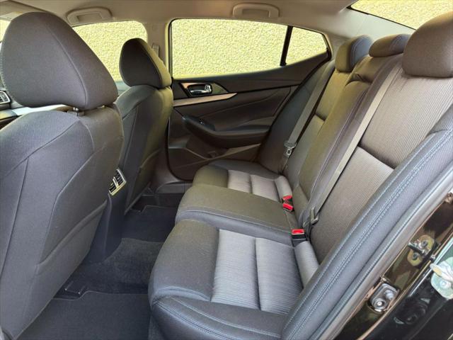 Used 2017 Nissan Maxima For Sale in Addison, TX