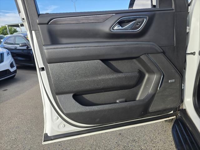 2023 Chevrolet Suburban 2WD LT