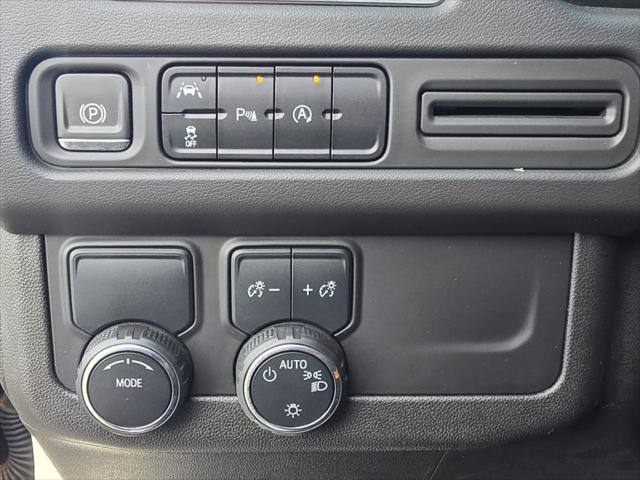 2023 Chevrolet Suburban 2WD LT