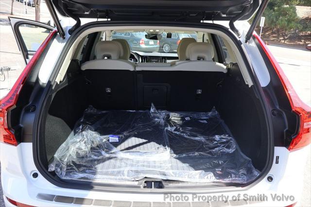 2025 Volvo XC60 B5 Plus