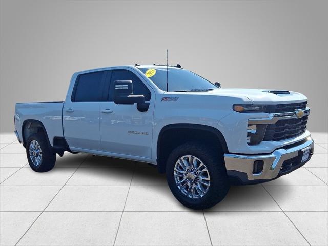 2024 Chevrolet Silverado 2500HD 4WD Crew Cab Standard Bed LT
