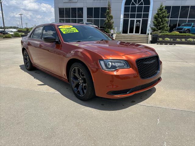 2020 Chrysler 300 Touring