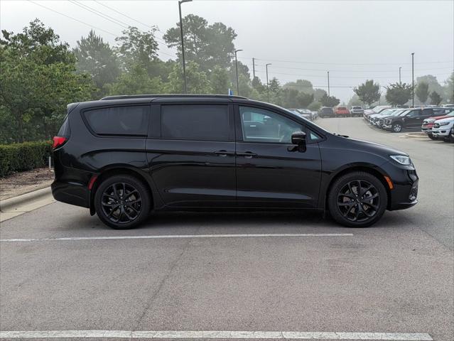 2021 Chrysler Pacifica Limited AWD