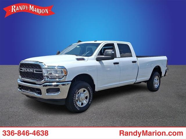 2023 RAM 2500 Tradesman Crew Cab 4x4 8 Box