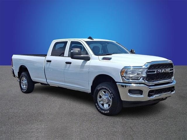 2023 RAM 2500 Tradesman Crew Cab 4x4 8 Box