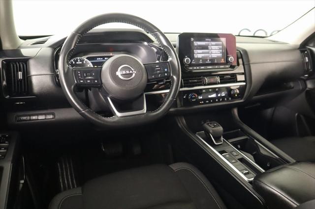 2023 Nissan Pathfinder SV FWD