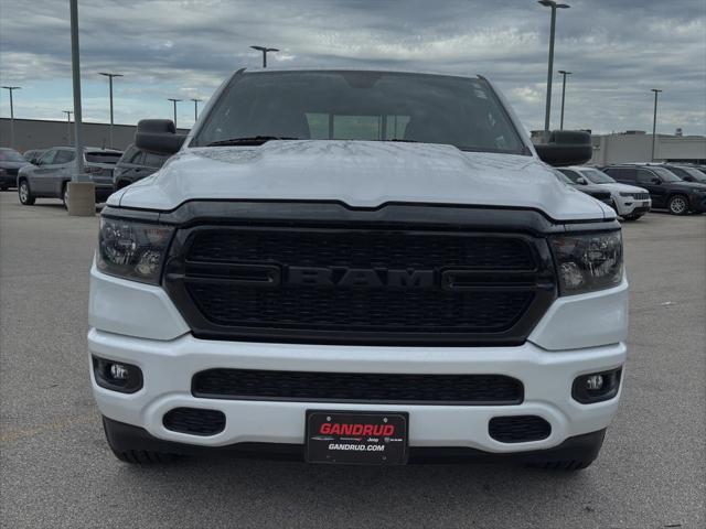 2023 RAM 1500 Tradesman Crew Cab 4x4 57 Box