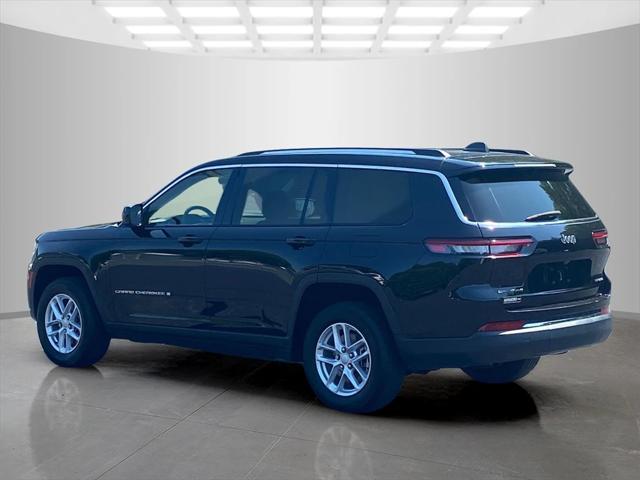 2022 Jeep Grand Cherokee L Laredo 4x4
