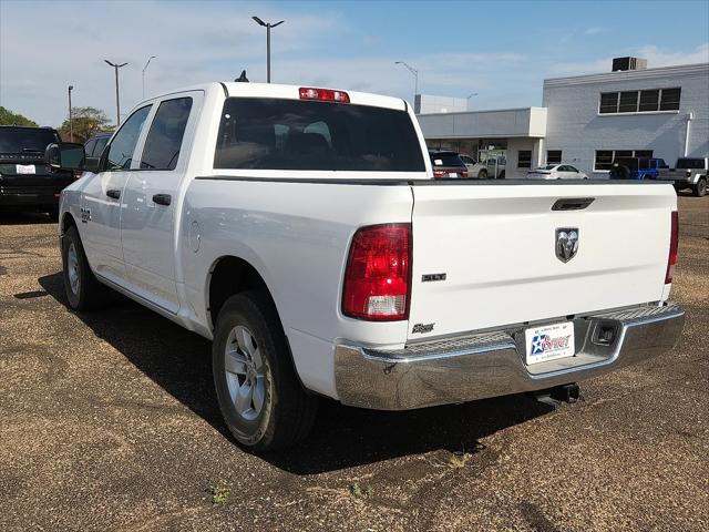 2023 RAM 1500 Classic SLT Crew Cab 4x2 57 Box