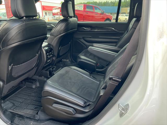 2023 Jeep Grand Cherokee L Altitude 4x2