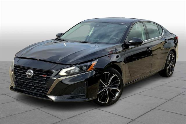 2023 Nissan Altima SR FWD