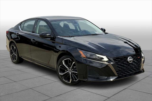2023 Nissan Altima SR FWD