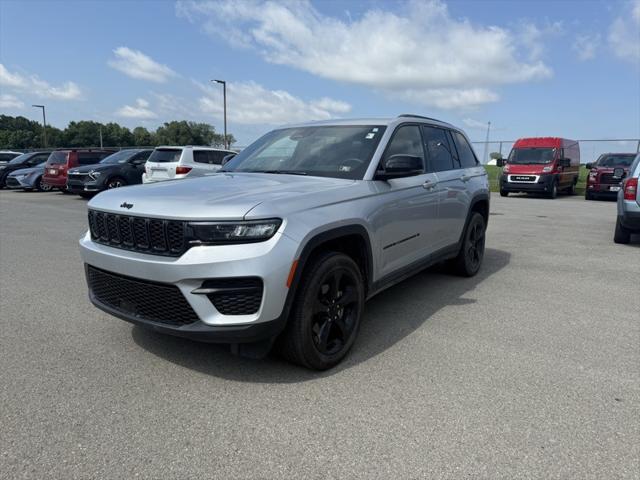 2022 Jeep Grand Cherokee Altitude 4x4