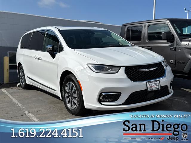 2023 Chrysler Pacifica Hybrid Limited