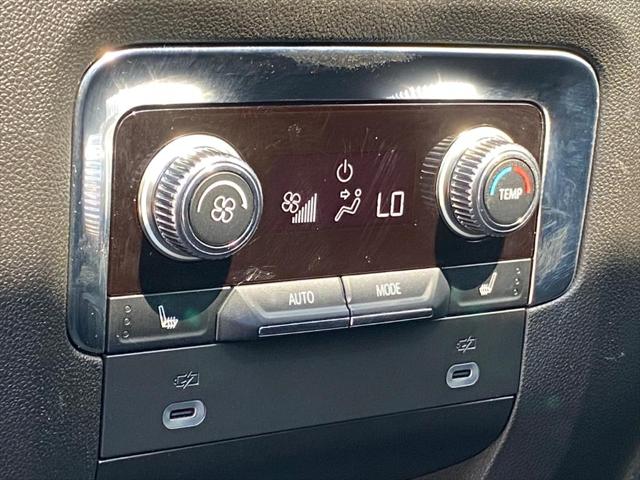 2022 GMC Yukon 4WD Denali