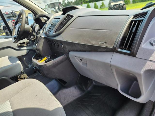 2018 Ford Transit Low Roof w/60/40 Side Door w/RWB Van 3D