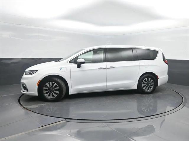 2023 Chrysler Pacifica Hybrid Touring L for sale in Charles City, IA