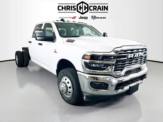 2026 RAM Ram 3500 Chassis Cab RAM 3500 TRADESMAN CREW CAB CHASSIS 4X4 60 CA