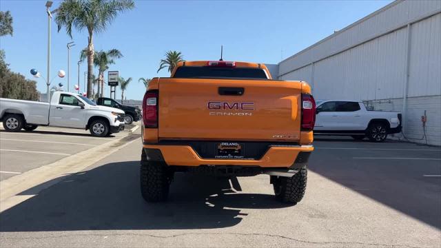 2025 GMC Canyon 4WD AT4
