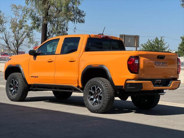 2025 GMC Canyon 4WD AT4