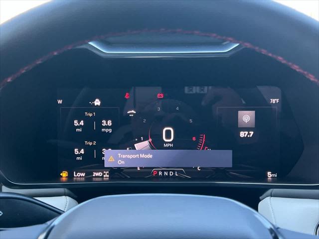 2025 GMC Canyon 4WD AT4