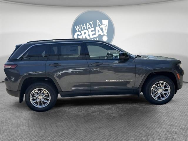 2025 Jeep Grand Cherokee GRAND CHEROKEE LAREDO X 4X4 2025 Jeep Grand Cherokee GRAND CHEROKEE LAREDO X 4X4
