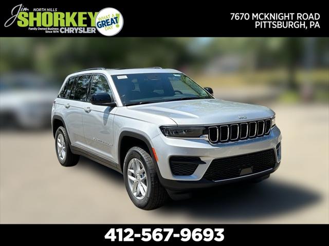 2025 Jeep Grand Cherokee GRAND CHEROKEE LAREDO X 4X4
