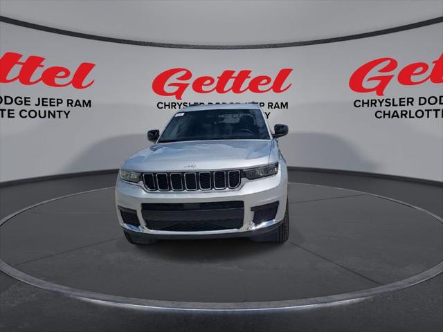 2025 Jeep Grand Cherokee GRAND CHEROKEE L LAREDO X 4X4