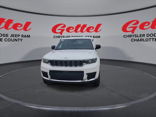 2025 Jeep Grand Cherokee GRAND CHEROKEE L LAREDO X 4X4
