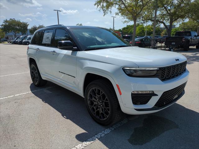 2025 Jeep Grand Cherokee GRAND CHEROKEE SUMMIT RESERVE 4X4