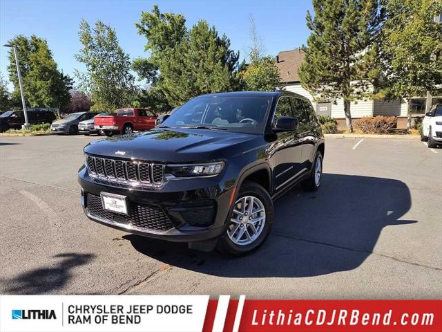 2025 Jeep Grand Cherokee GRAND CHEROKEE LAREDO X 4X4