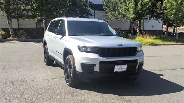 2025 Jeep Grand Cherokee GRAND CHEROKEE L ALTITUDE 4X4 2025 Jeep Grand Cherokee GRAND CHEROKEE L ALTITUDE 4X4